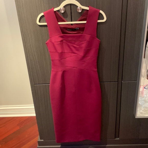 karen millen bodycon dress Shop Karen Millen Clothing and Dresses at SilkRoll. Trade with us! main image 0